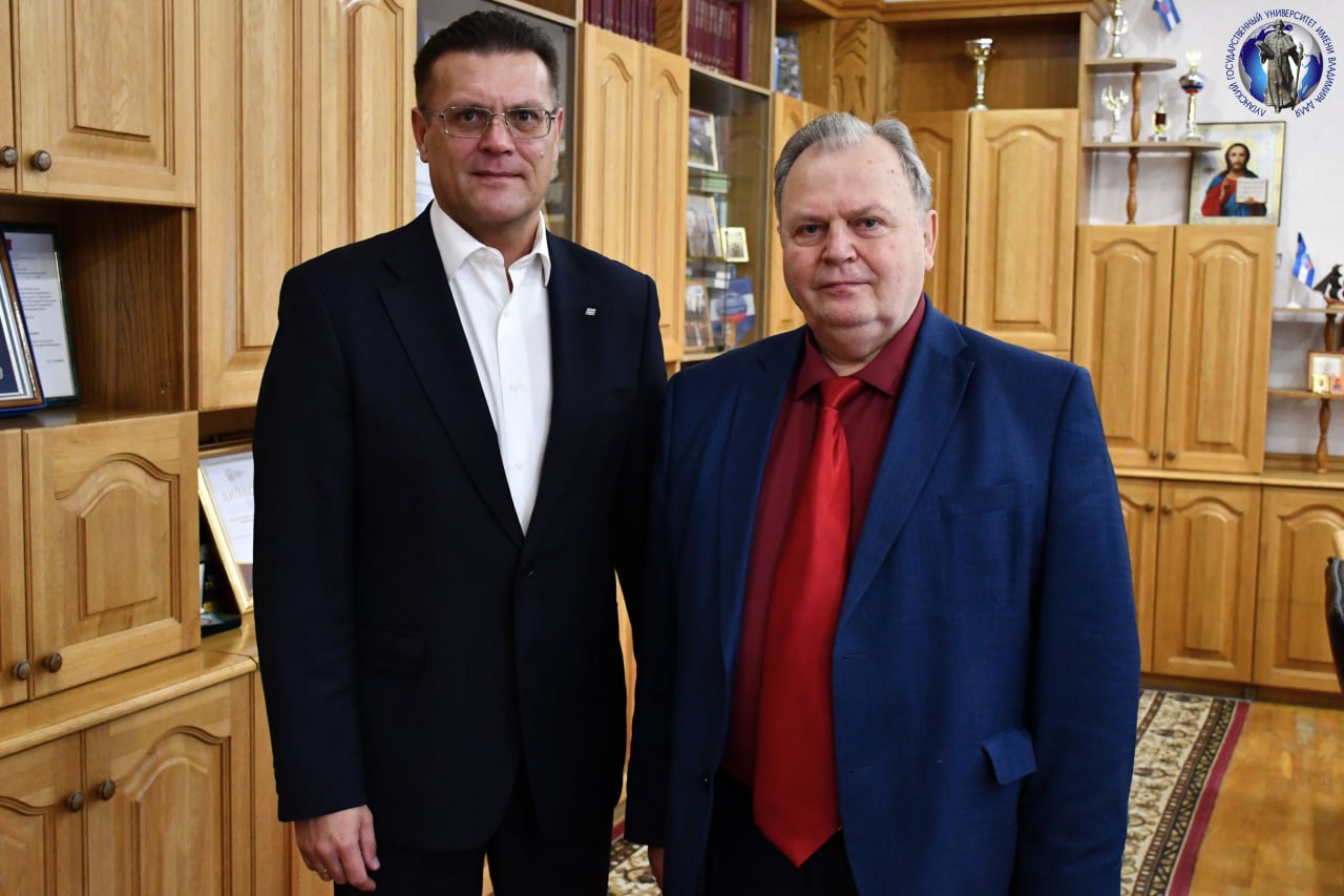 Изображение раздела "Новости" университета ФГБОУ ВО «ЛГУ им. В. Даля»