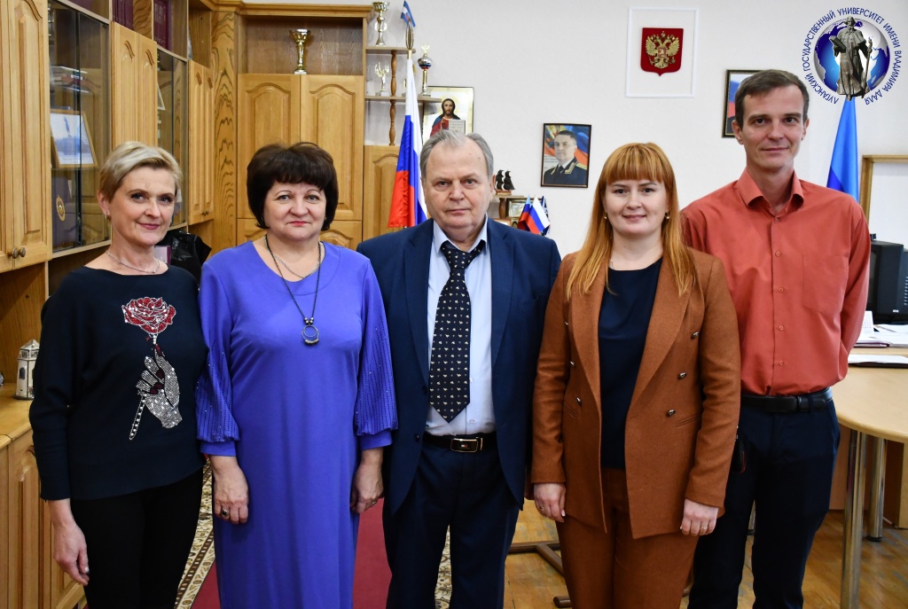 Изображение раздела "Новости" университета ФГБОУ ВО «ЛГУ им. В. Даля»