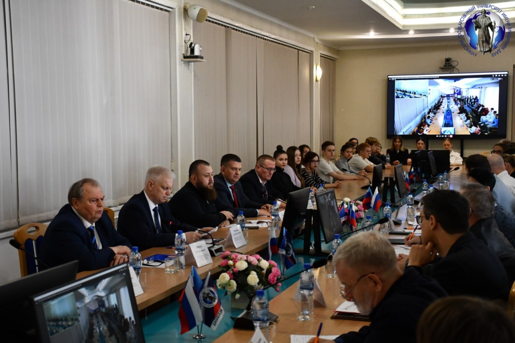 Изображение раздела "Новости" университета ФГБОУ ВО «ЛГУ им. В. Даля»